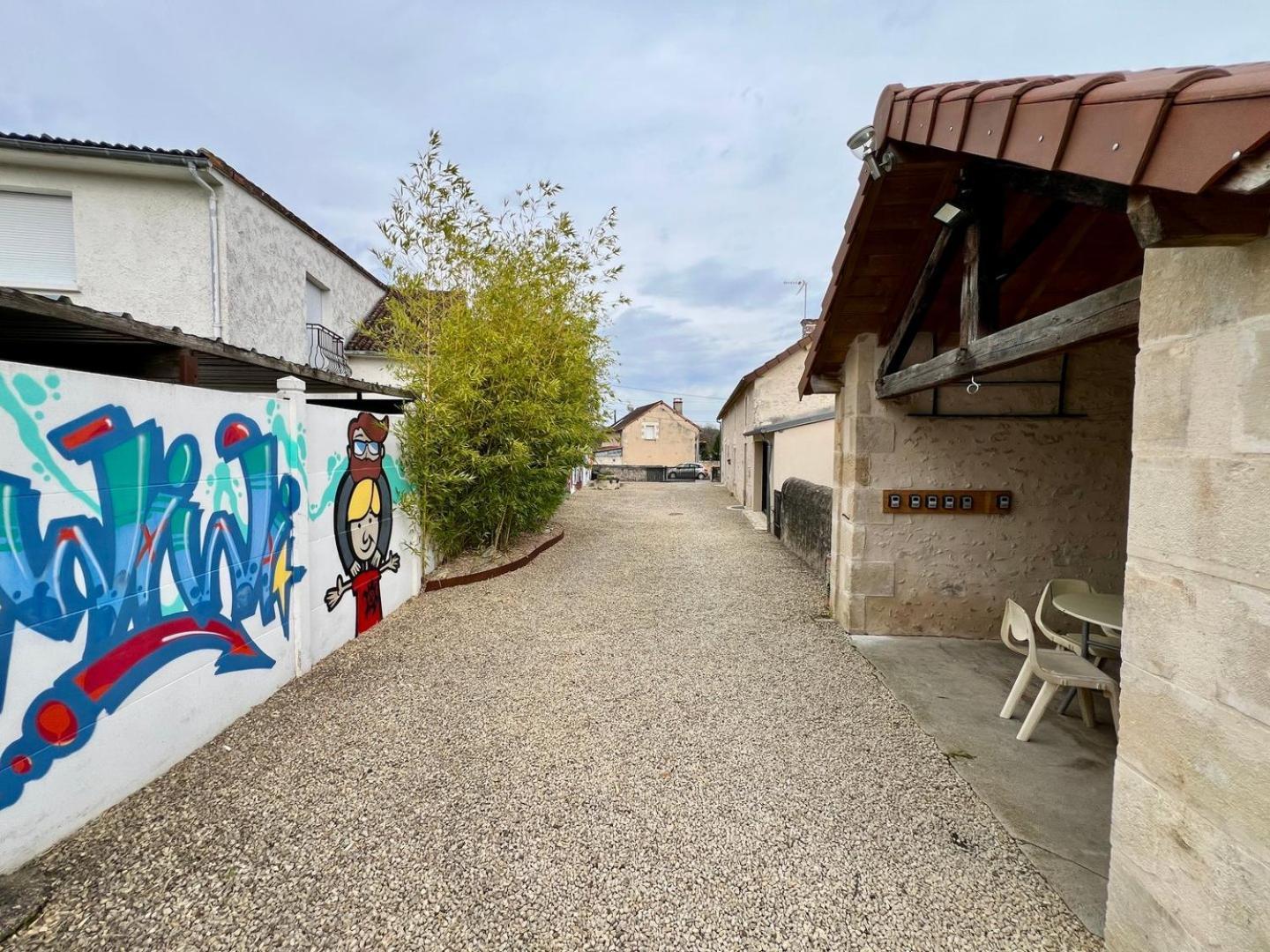 Chez Marcel - Maison 3 Chambres Lussac-les-Châteaux Zewnętrze zdjęcie