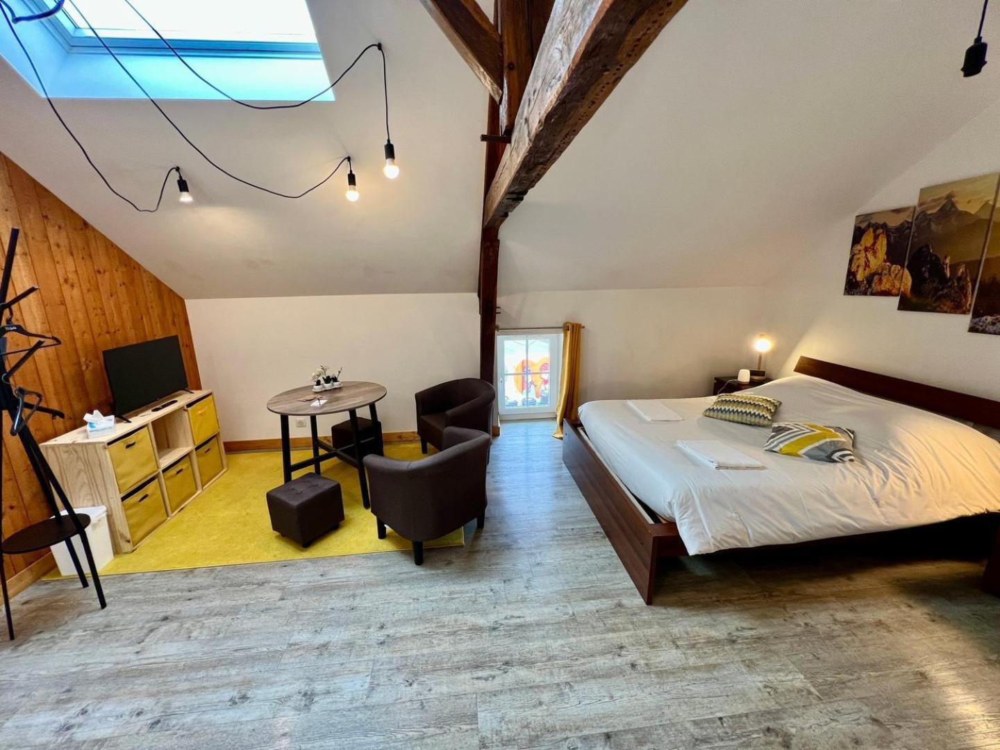 Chez Marcel - Maison 3 Chambres Lussac-les-Châteaux Zewnętrze zdjęcie