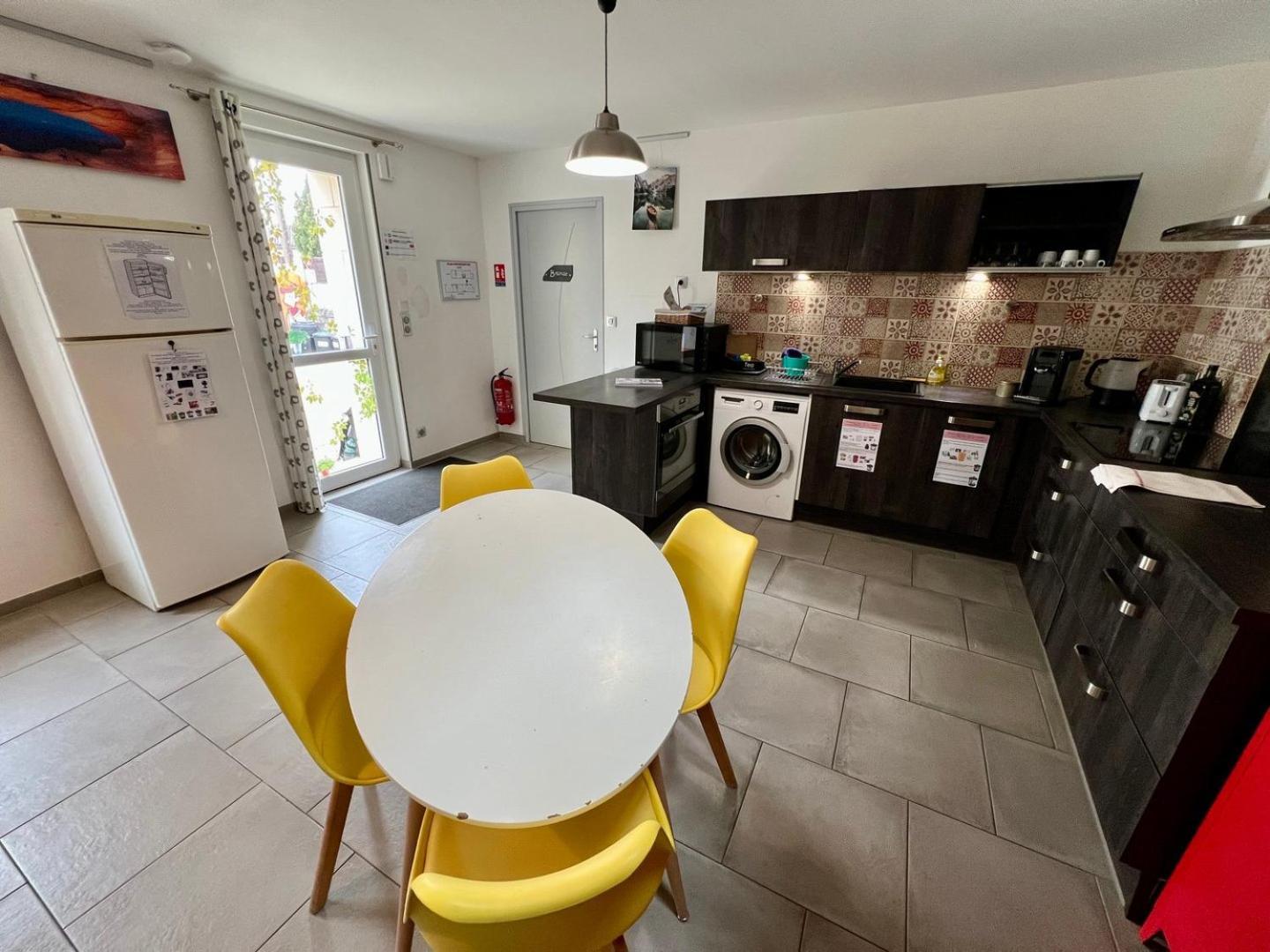 Chez Marcel - Maison 3 Chambres Lussac-les-Châteaux Zewnętrze zdjęcie